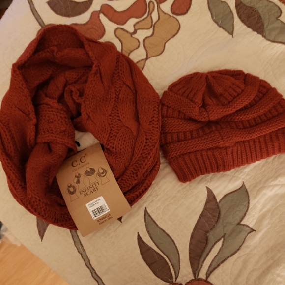 Infinity Scarf and Hat - Picture 2 of 2
